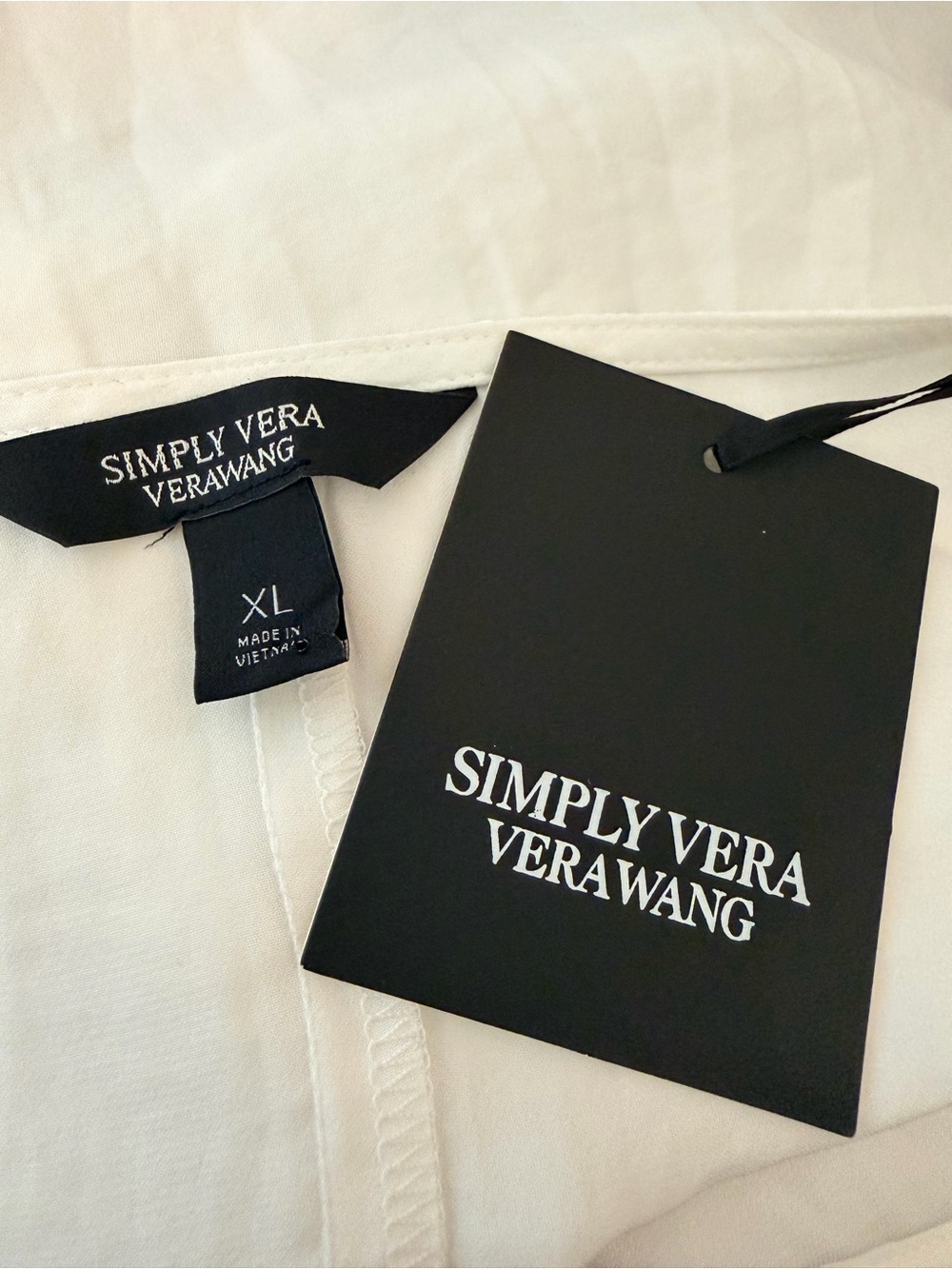 Simply Vera Vera Wang White Layered V-Neck Sleeveless Blouse - Picture 5 of 6